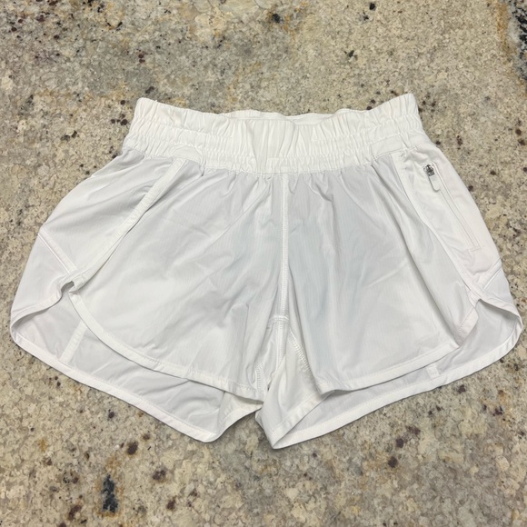 Lululemon low-rise lined tracker shorts 4” - Picture 3 of 5